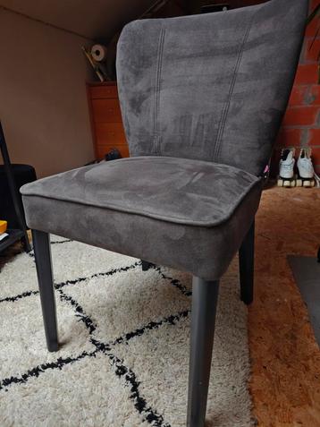 4 stoelen suèdestof  beschikbaar voor biedingen