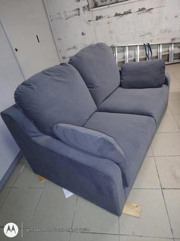 nieuwe tweezit GRATIS transport naar leuven inbegrepen beschikbaar voor biedingen