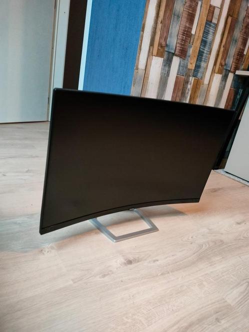 32 inch Curved monitor, Computers en Software, Monitoren, Zo goed als nieuw, 61 t/m 100 Hz, DisplayPort, HDMI, VGA, Ingebouwde speakers