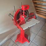 Belga vleessnijmachine met handwiel, Antiek en Kunst, Antiek | Gereedschap en Instrumenten, Ophalen