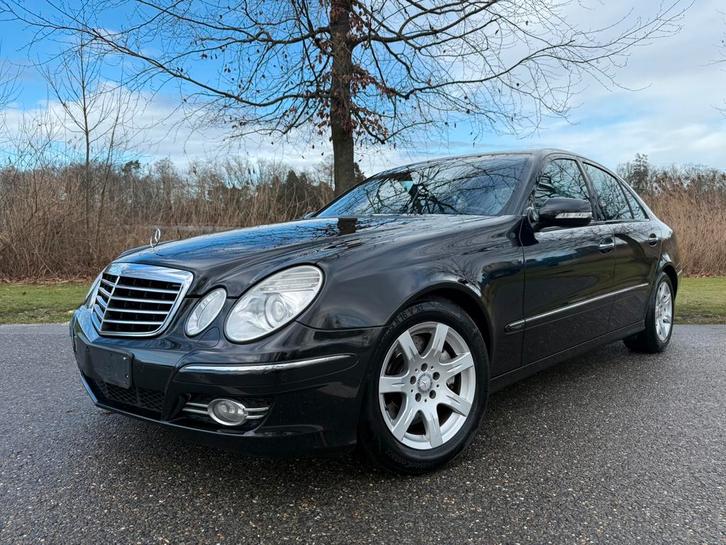 Ensemble sportif de lifting de la Mercedes E220cdi W211, Autos, Mercedes-Benz, Particulier, Classe E, ABS, Airbags, Air conditionné
