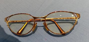 bril vintage Valentino V384 goudkleurig dames, Handtassen en Accessoires, Zonnebrillen en Brillen | Dames, Overige merken, Overige kleuren