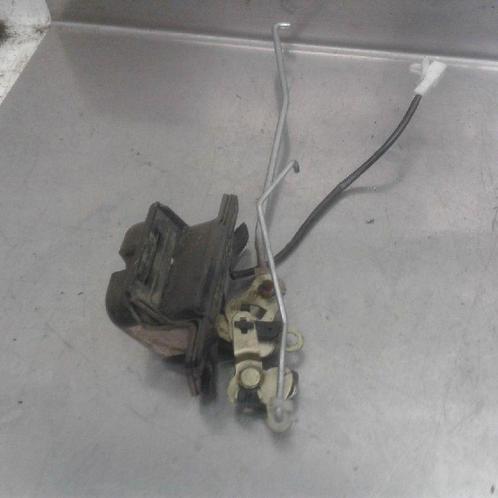 SLOTVANGER ACHTERKLEP Kia Sorento I (JC) (01-2002/12-2011), Auto-onderdelen, Carrosserie, Kia, Gebruikt