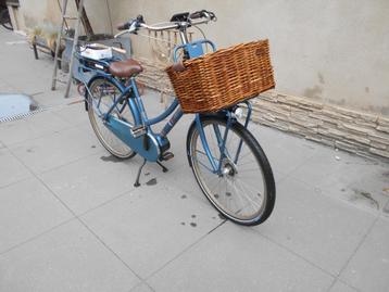 Te 2 elektrische damesfietsen CORTINA & OXFORD in nieuwstaat beschikbaar voor biedingen