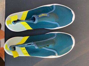 Chaussons surf taille 38-39, Enlèvement ou Envoi, Comme neuf