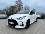 Toyota Yaris 1.5 Hybride 2021 full option, Auto's, Toyota, Automaat, 4 cilinders, Zwart, 1490 cc