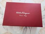boite rangement Salvatore Ferragamo, Kleding | Dames, Ophalen of Verzenden, Nieuw