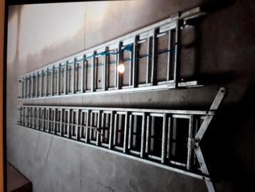 Échelle double en aluminium, Enlèvement, Utilisé, Échelle