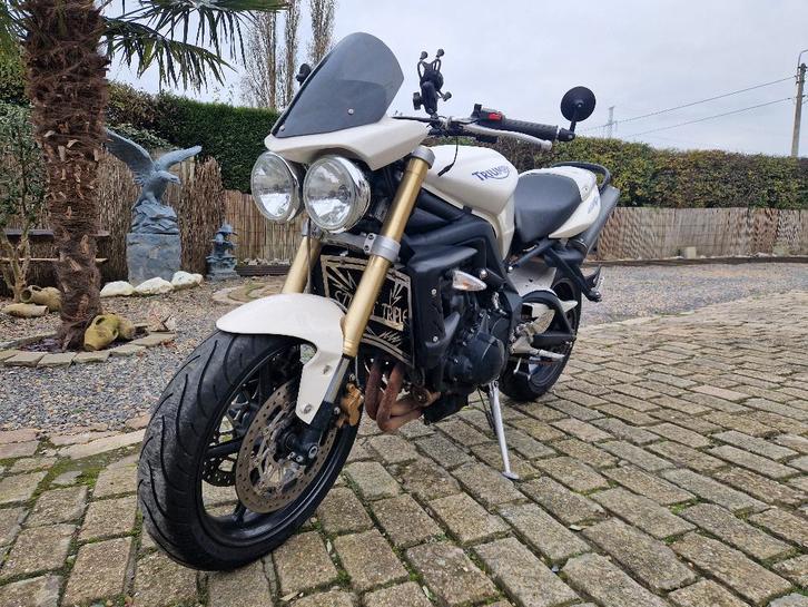 Triumph 675 street triple, Motoren, Motoren | Triumph, Particulier, Naked bike, meer dan 35 kW, 3 cilinders, Ophalen