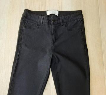 Pantalon long noir taille Small *Pièces* Très bon état