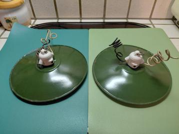 2 antieke boeren stallampen - schuurlamp porselein / emaille beschikbaar voor biedingen