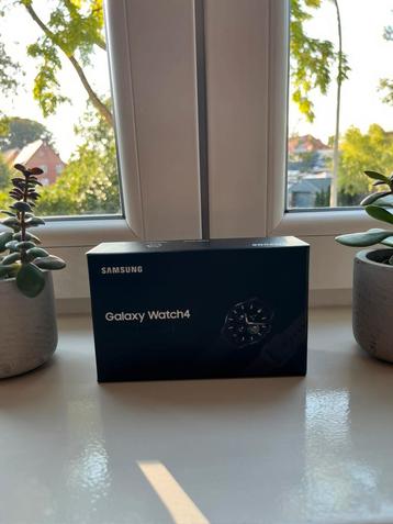 Samsung Galaxy Watch4 (Zwart) – Gloednieuw, ongebruikt beschikbaar voor biedingen