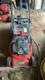 Zelfrijdende grasmaaier op benzine, Tuin en Terras, Grasmaaiers, Ophalen, Gebruikt, Benzine-grasmaaier, Briggs&Stratton