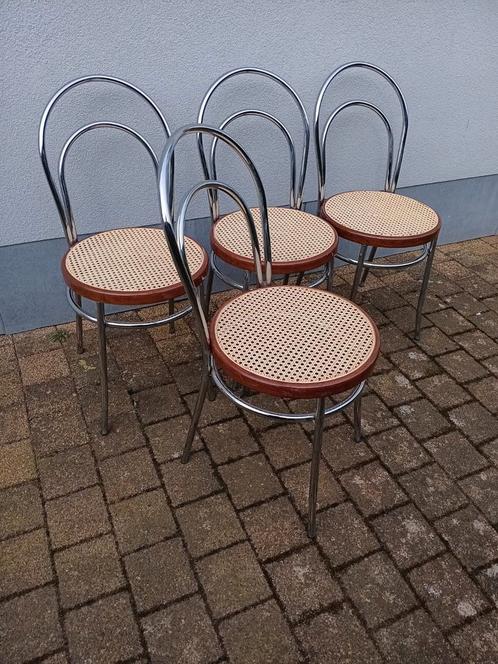 4 chroom en rotan stoelen in thonet-stijl, Huis en Inrichting, Stoelen, Zo goed als nieuw, Ophalen