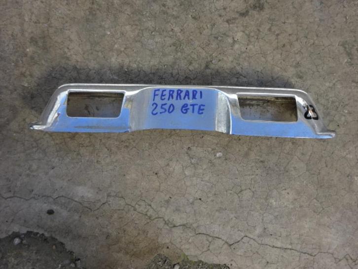Support d'éclairage de plaque d'immatriculation Ferrari 250, Autos : Pièces & Accessoires, Éclairage, Ferrari, Utilisé, Enlèvement ou Envoi