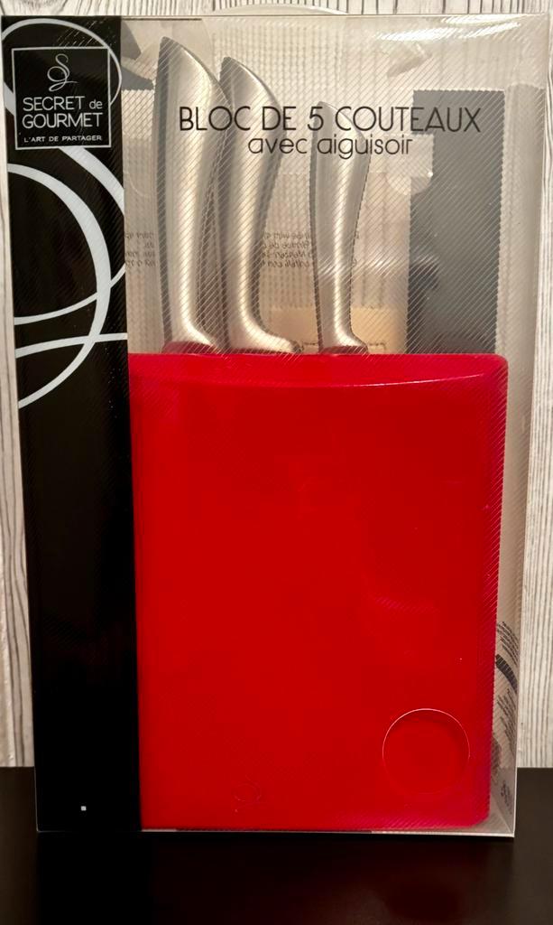 Messenblok met slijper (4 messen), Huis en Inrichting, Keuken | Bestek, Nieuw, Bestekset, Overige materialen, Vaatwasserbestendig