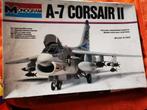 À-7 Corsair II vintage monogram 1/48 uitgave 1979, Hobby en Vrije tijd, Modelbouw | Vliegtuigen en Helikopters, Ophalen of Verzenden