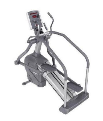 Life Fitness Summit Trainer 95LE beschikbaar voor biedingen