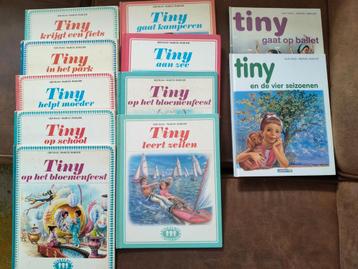 Tiny boeken.  beschikbaar voor biedingen