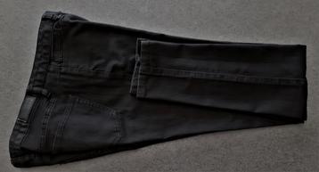 Te koop: Mooie zwarte  broek van Vera Moda