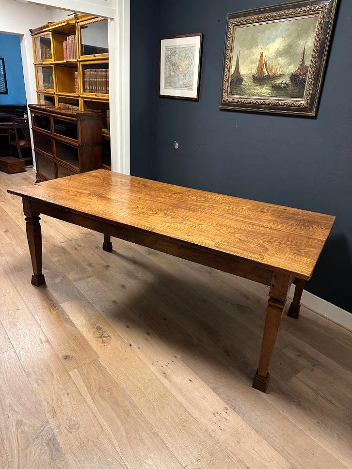 Antieke koloniale eetkamertafel, Antiek en Kunst, Antiek | Meubels | Tafels, Ophalen of Verzenden
