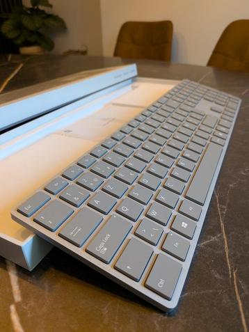 Microsoft Surface Keyboard / Draadloos Bluetooth beschikbaar voor biedingen