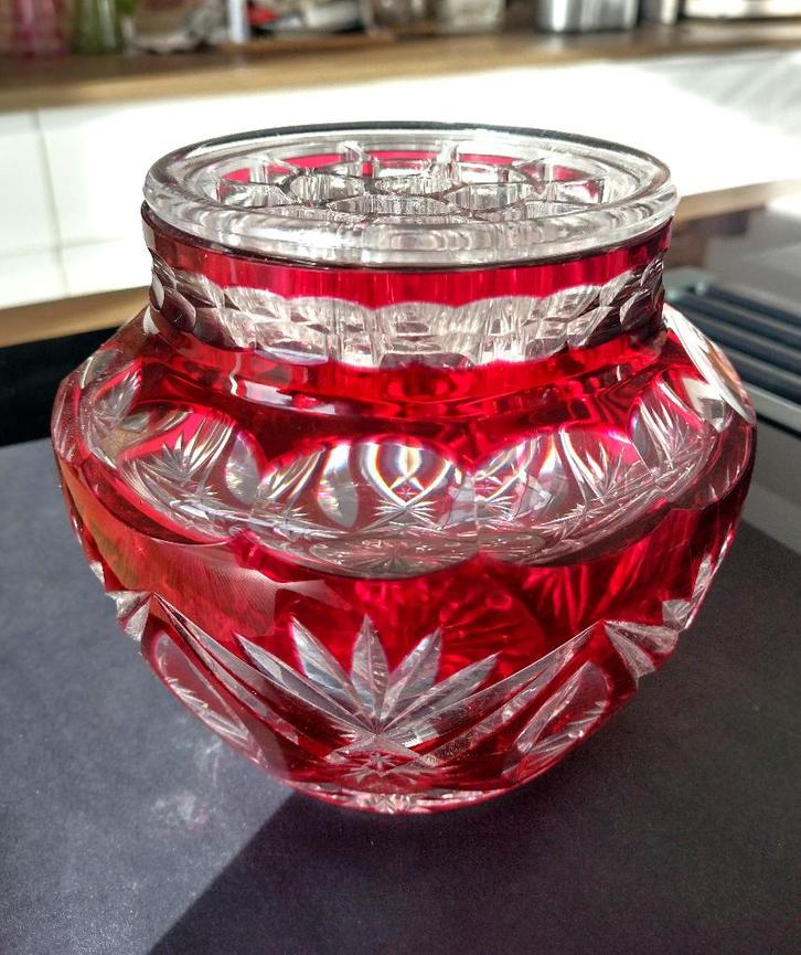 Val Saint Lambert Pique Fleur rouge grille cristal, Antiquités & Art, Antiquités | Verre & Cristal, Enlèvement ou Envoi