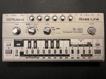 Roland tb-303 beschikbaar voor biedingen