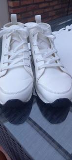 Nieuwe hoge sneakers, Kleding | Dames, Ophalen of Verzenden, Zo goed als nieuw, Sneakers