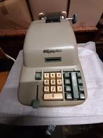 Petite machine ancienne, Enlèvement