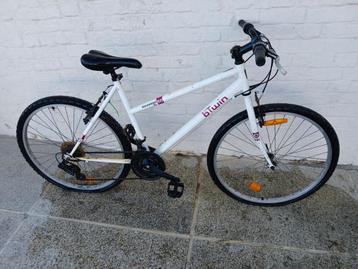 5 fietsen beschikbaar voor biedingen