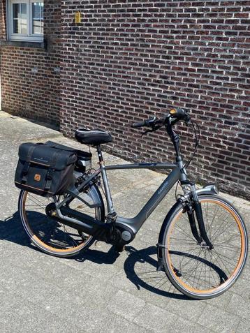 Vélo électrique Gazelle C7 + HMD en édition limitée, 50 km par batterie ou plus, Comme neuf, Gazelle, Enlèvement