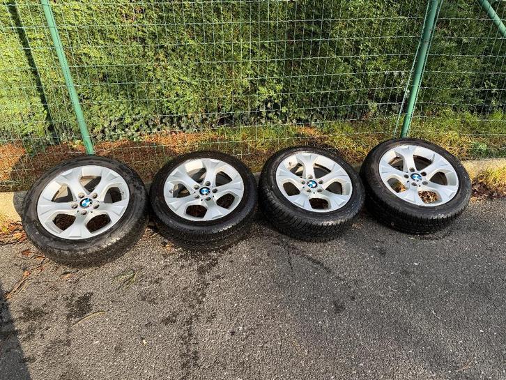 BMW X1 winterbanden + velgen + TPMS, Auto-onderdelen, Banden en Velgen, Velg(en), Winterbanden, 17 inch, 225 mm, Ophalen