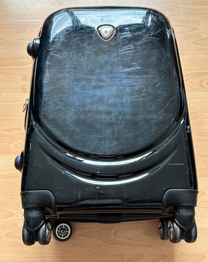 Valise cabine Rigide CALIFORNIA PAK 4 roues 55cm EXPANDABLE, Handtassen en Accessoires, Koffers, Gebruikt, Uitschuifbare handgreep