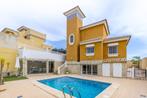 Prachtige vrijstaande villa met zwembad en onderbouw ...., Overige, Spanje, Villamartin., 4 kamers