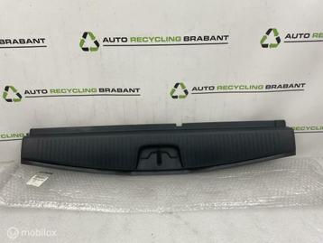Slotplaat Bekleding Dacia Logan 2 MCV NIEUW ORIG 849934235R beschikbaar voor biedingen