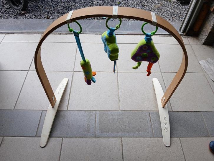 doomoo Arceau de jeu en bois pour bébé, Enfants & Bébés, Jouets | Jouets de bébé, Utilisé, Autres types, Enlèvement