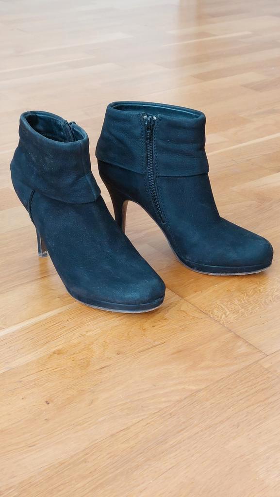 Bottes / boots Cellini 37 femme / woman, Kleding | Dames, Schoenen, Zo goed als nieuw, Lage of Enkellaarzen, Zwart, Ophalen