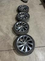 Skoda octavia velgen 18 inch 5x112 met winterbanden, Auto-onderdelen, Ophalen, 18 inch, Gebruikt, Velg(en)