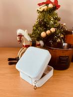 Idée cadeau  Très jolie boite à bijoux beige neuve, Handtassen en Accessoires, Overige Accessoires, Ophalen of Verzenden, Nieuw