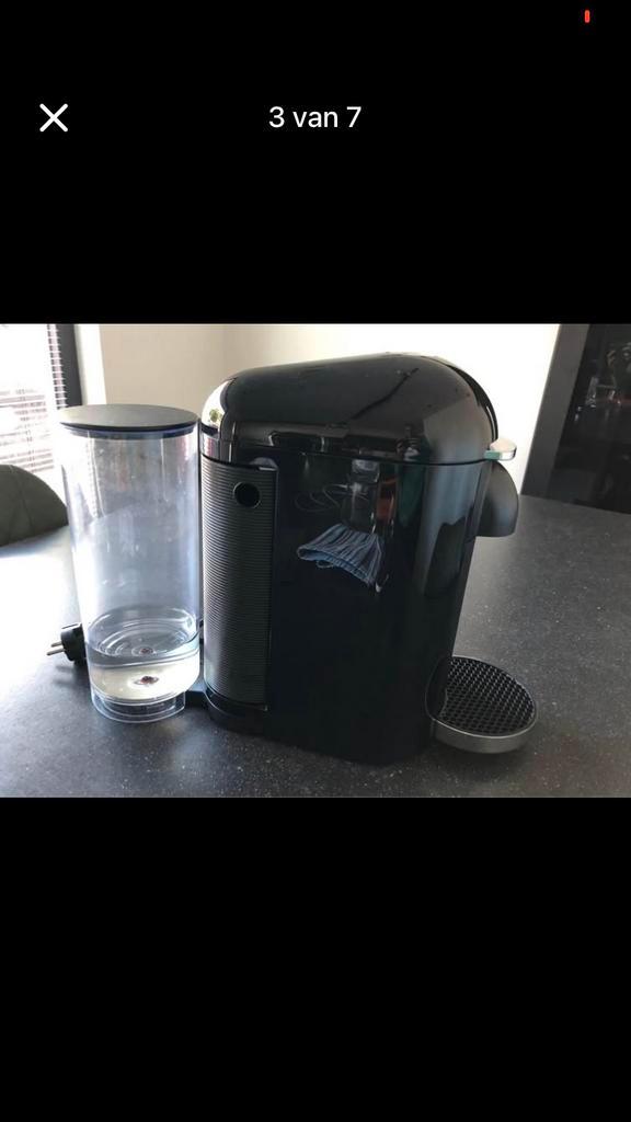 Vertuo plus Delux + 51 capsules koffie, Elektronische apparatuur, Koffiezetapparaten, Gebruikt, Koffiepads en cups, Espresso apparaat