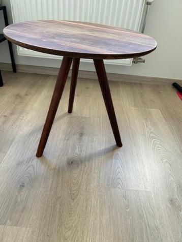 Houten salontafel 50cm dia disponible aux enchères