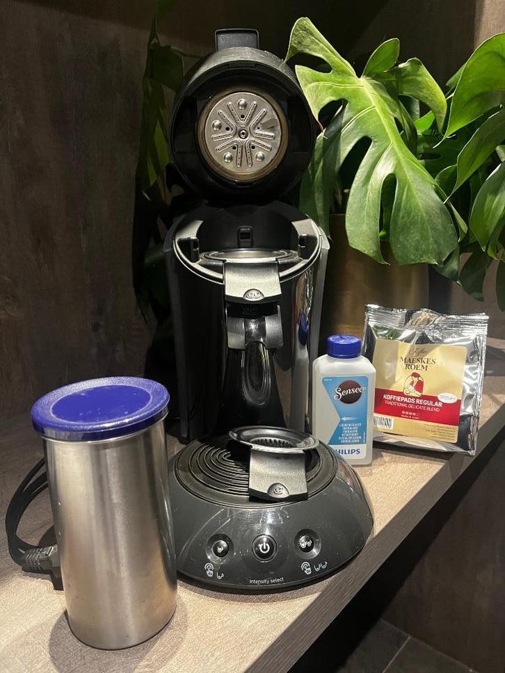 Senseo toestel zwart met XL waterreservoir, Elektronische apparatuur, Koffiezetapparaten, Gebruikt, Koffiepads en cups, Koffiemachine