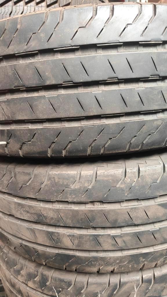 215/65r16c continental 40€ per stuk met plaatsen 21565r16c, Auto diversen, Autosport-onderdelen, Zo goed als nieuw, Ophalen of Verzenden