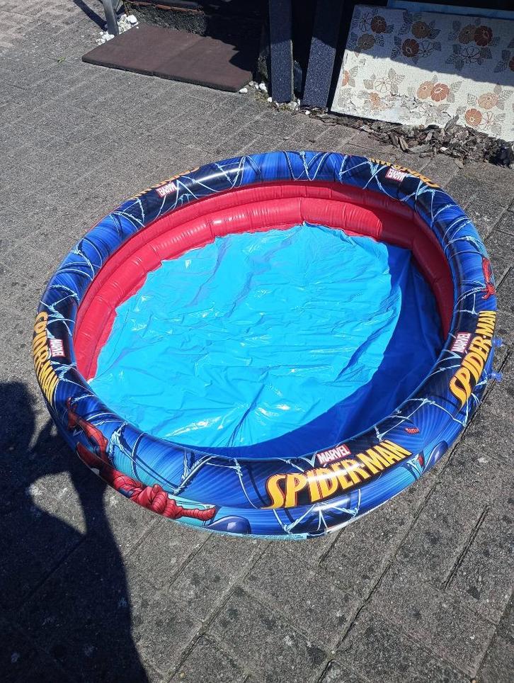kinderzwembad Spiderman 3€ opblaasbare dino 2€, Tuin en Terras, Zwembaden, Gebruikt, Opblaaszwembad, Minder dan 80 cm, Minder dan 200 cm
