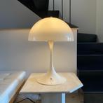 Grande lampe Panthella de Verner Panton pour Louis Poulsen, Maison & Meubles, Lampes | Lampes de table, Enlèvement