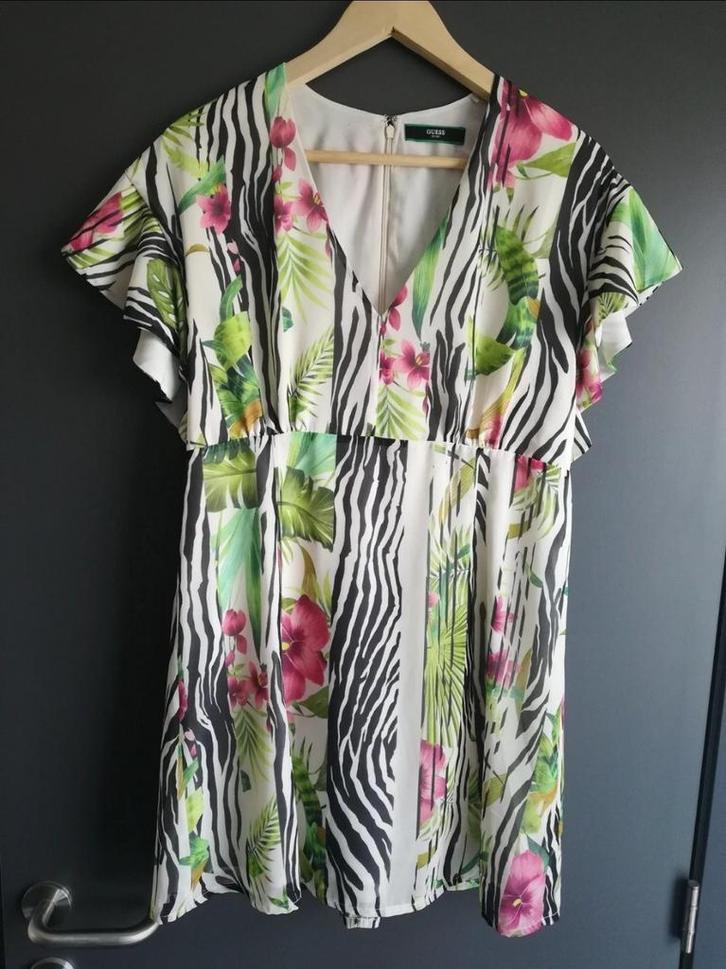 Luchtige zomerjurk van Guess - Maat M, Kleding | Dames, Jurken, Zo goed als nieuw, Maat 38/40 (M), Boven de knie, Ophalen of Verzenden