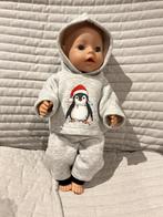 397. Babyborn: Nieuwe grijze jogging met pinguïn, Ophalen of Verzenden, Nieuw, Babypop