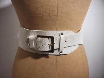 Ceinture blanche cuir Vue sur Mer, Vêtements | Femmes, Cuir véritable, Enlèvement ou Envoi, Comme neuf, 80 à 90 cm