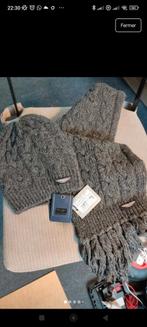 Aston Martin muts en sjaal voor kinderen, Sjaal